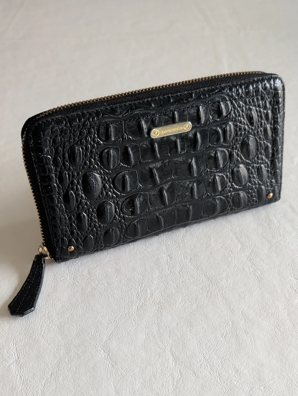 Brahmin Suri Zippered Folding Wallet In Black Melbourne Leather